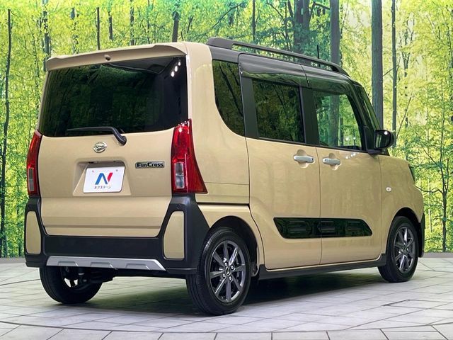 DAIHATSU TANTO FAN CROSS 2023 Image 31