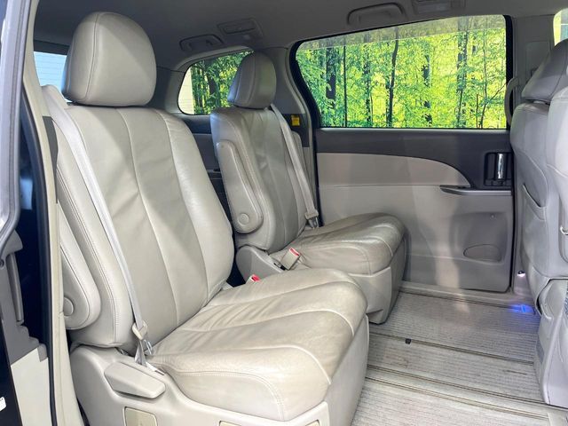 TOYOTA ESTIMA 2007 Image 31