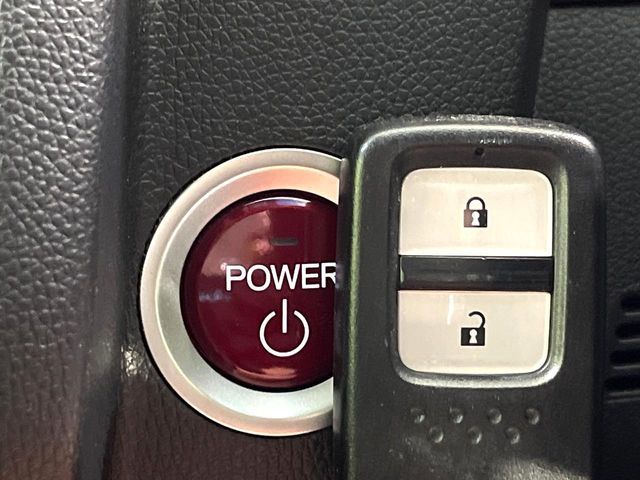 HONDA FIT HYBRID 2015 Image 31