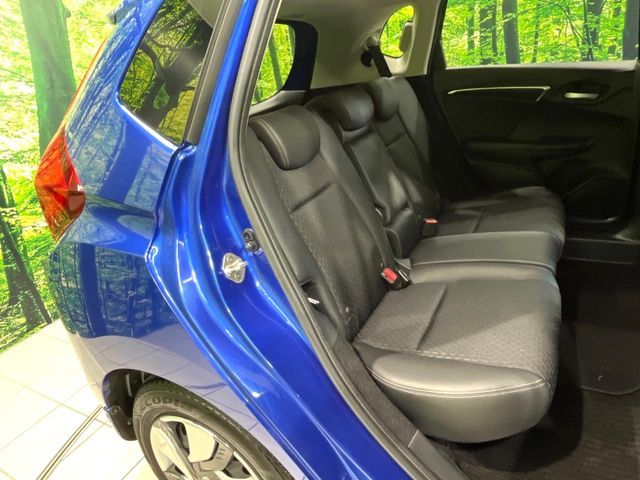 HONDA FIT HYBRID 2015 Image 31