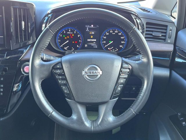 NISSAN ELGRAND 2020 Image 31