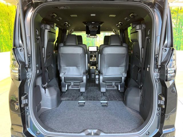 TOYOTA VOXY HYBRID 2022 Image 31