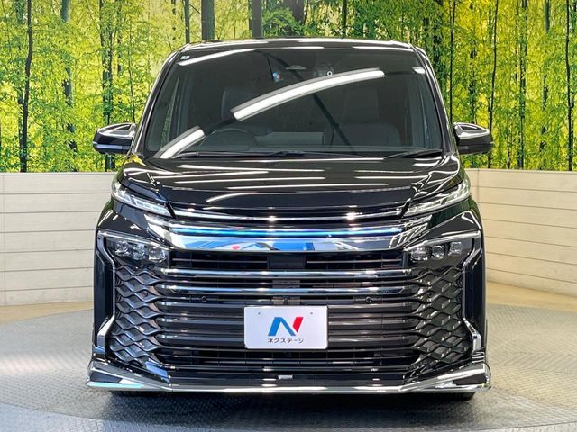 TOYOTA VOXY HYBRID 2022 Image 31