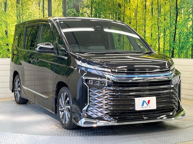 TOYOTA VOXY HYBRID 2022 Image 31