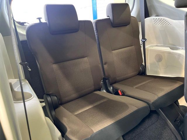 TOYOTA SIENTA HYBRID 2019 Image 31