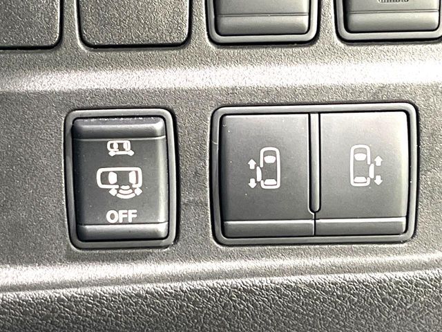 NISSAN SERENA  S-HYBRID 2017 Image 31