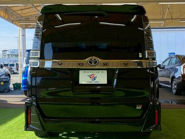 TOYOTA VOXY 2018 Image 31