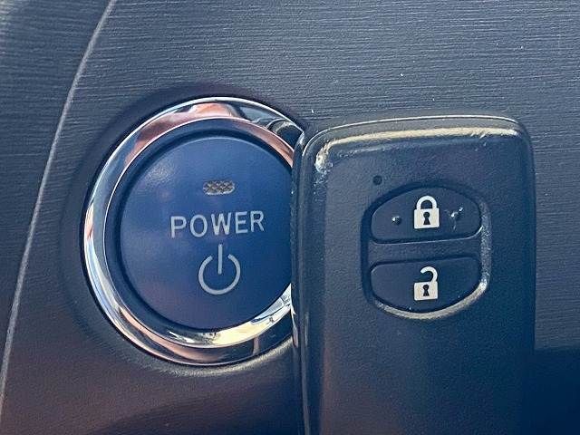 TOYOTA PRIUS 2013 Image 31