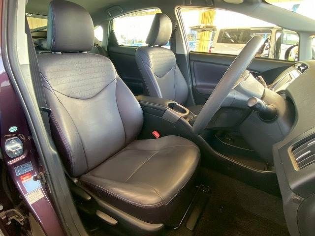 TOYOTA PRIUS 2013 Image 31