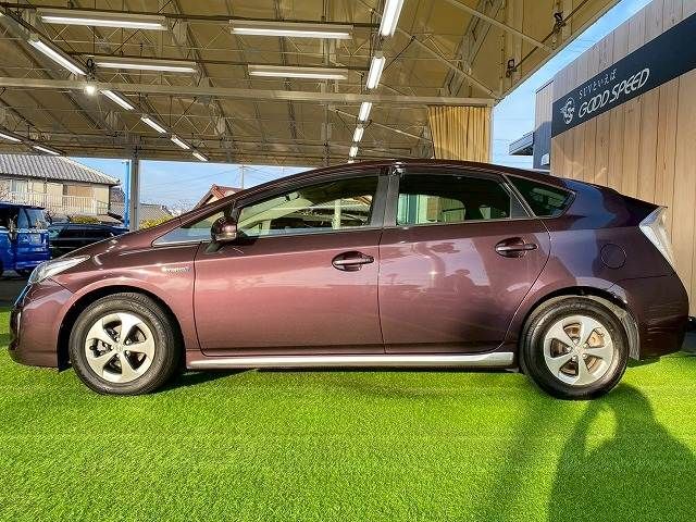TOYOTA PRIUS 2013 Image 31