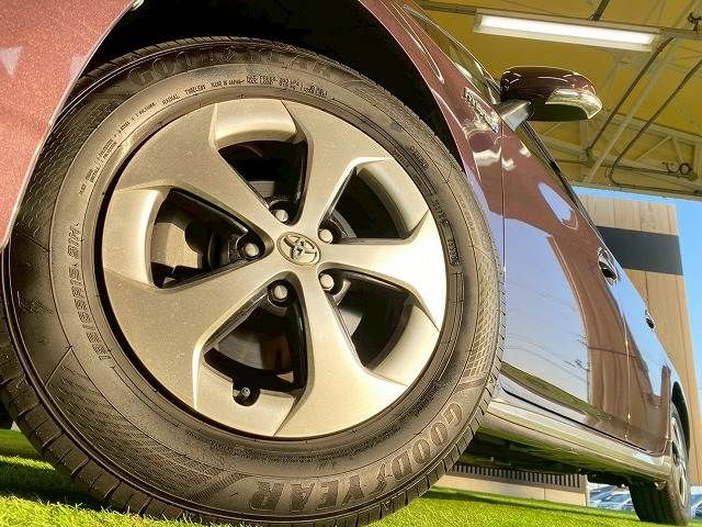 TOYOTA PRIUS 2013 Image 31