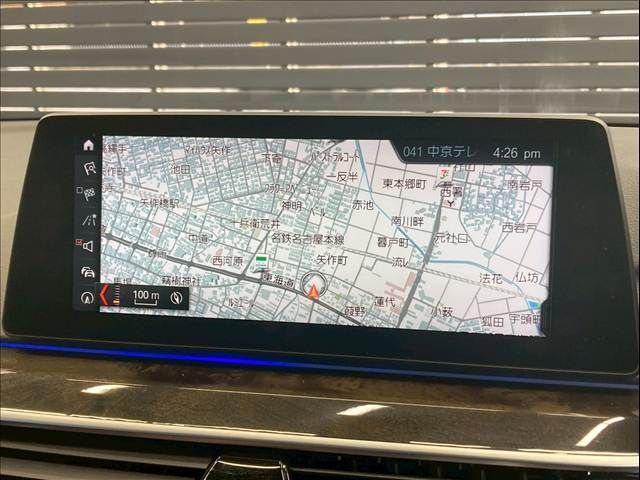 BMW 5SERIES SEDAN 2018 Image 31