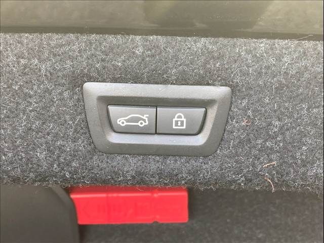 BMW 5SERIES SEDAN 2018 Image 31