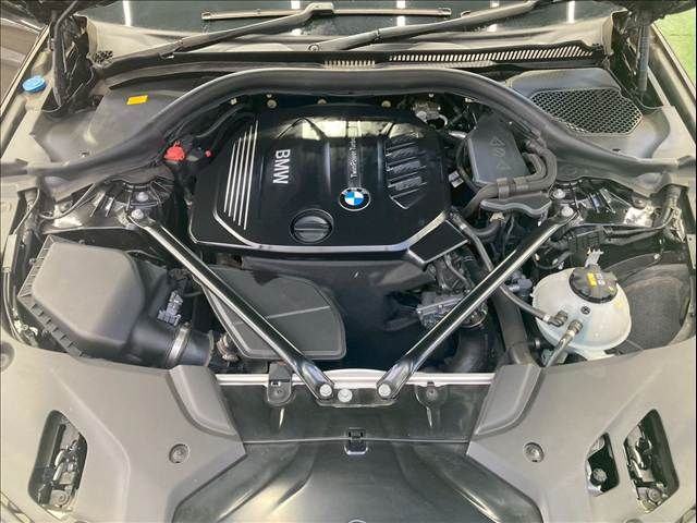 BMW 5SERIES SEDAN 2018 Image 31