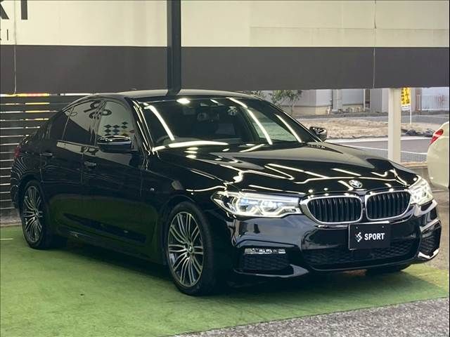 BMW 5SERIES SEDAN 2018 Image 31