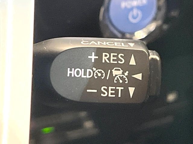 TOYOTA PRIUS 2017 Image 31