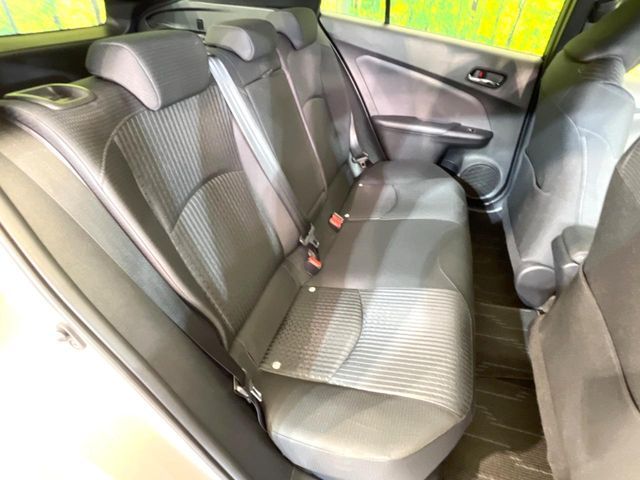 TOYOTA PRIUS 2017 Image 31