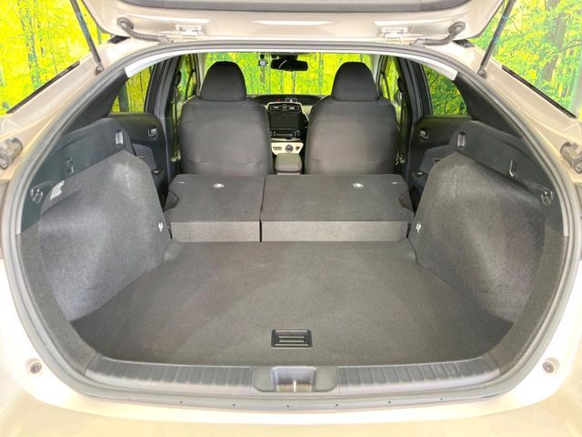 TOYOTA PRIUS 2017 Image 31