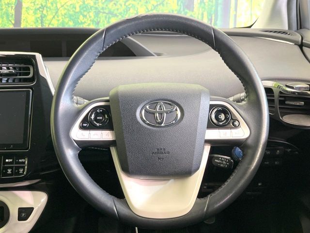 TOYOTA PRIUS 2017 Image 31