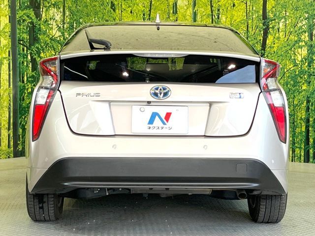 TOYOTA PRIUS 2017 Image 31