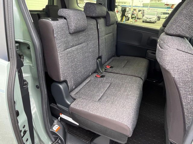 TOYOTA SIENTA HYBRID 2023 Image 31