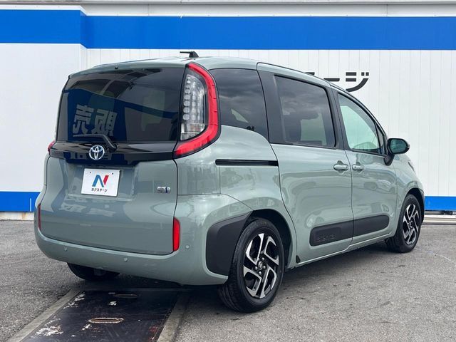 TOYOTA SIENTA HYBRID 2023 Image 31