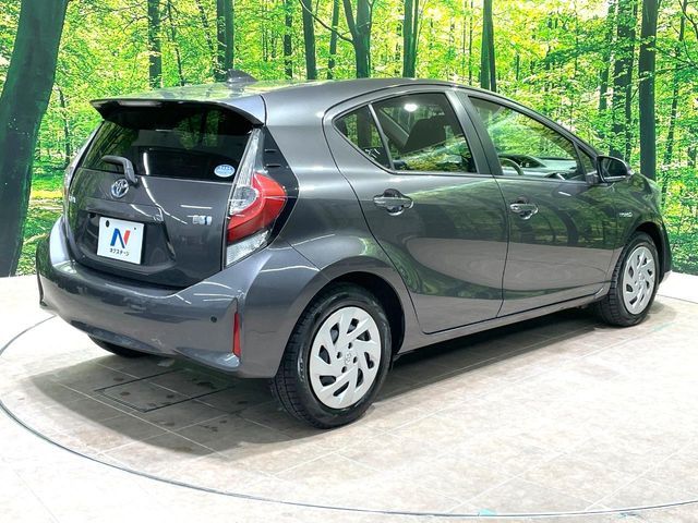 TOYOTA AQUA 2018 Image 31