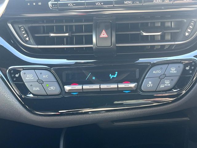 TOYOTA C-HR 2017 Image 31