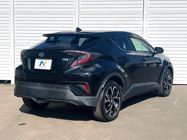 TOYOTA C-HR 2017 Image 31