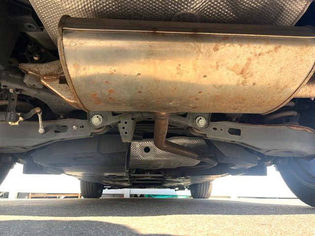 TOYOTA C-HR 2017 Image 31