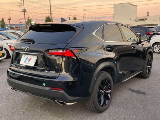 TOYOTA LEXUS NX200T 2015 Image 31