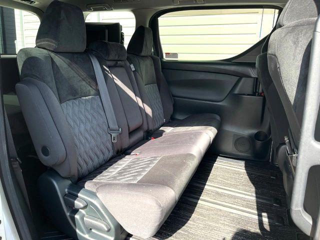 TOYOTA VELLFIRE 2018 Image 31