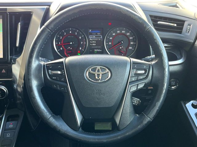 TOYOTA VELLFIRE 2018 Image 31