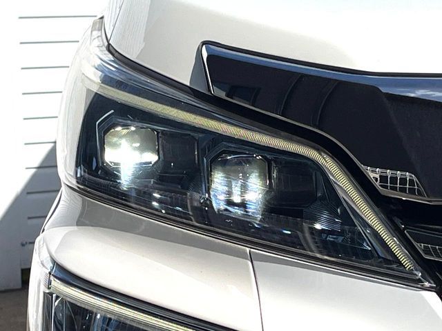 TOYOTA VELLFIRE 2018 Image 31