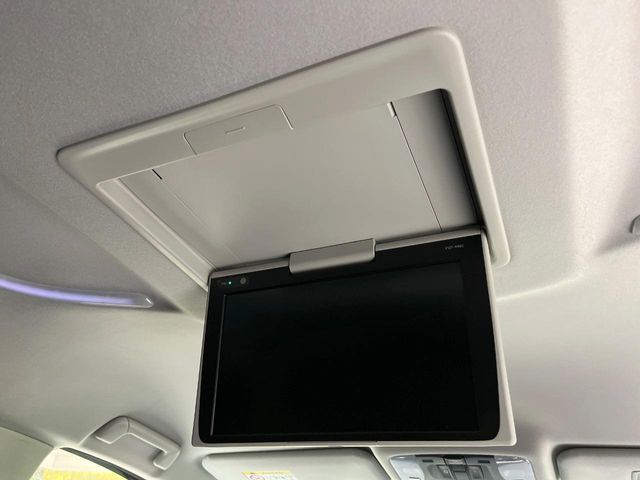 TOYOTA VELLFIRE 2018 Image 31