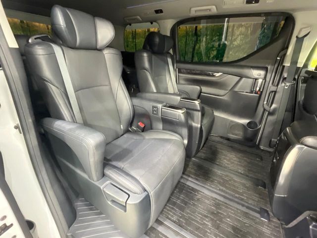 TOYOTA VELLFIRE 2018 Image 31