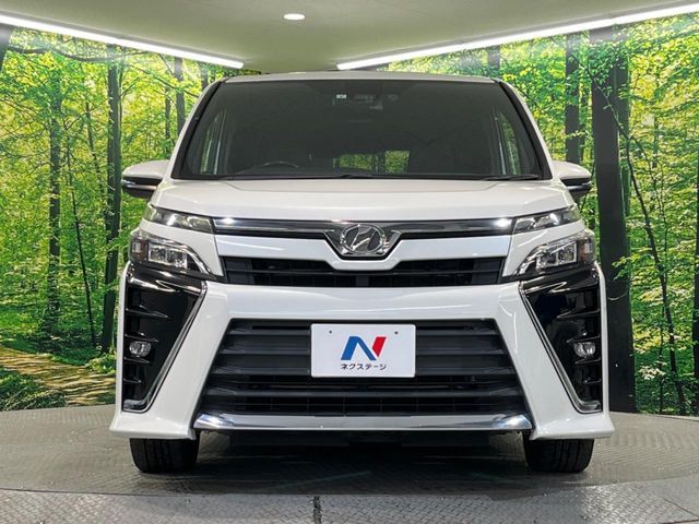 TOYOTA VOXY 2017 Image 31