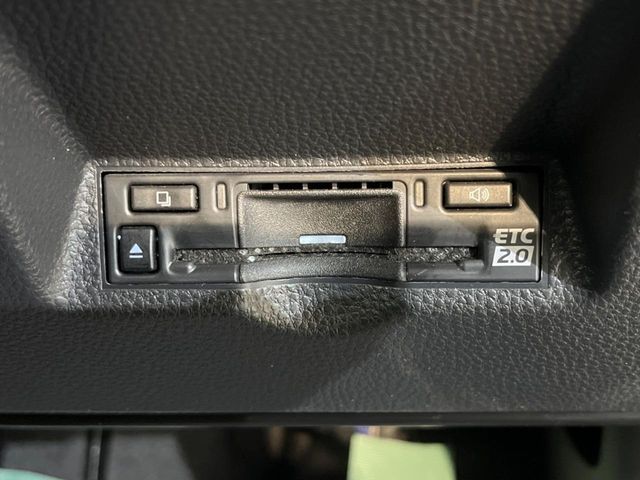 TOYOTA YARIS CROSS HYBRID 2025 Image 31