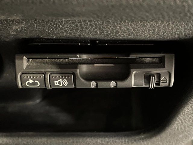 NISSAN NOTE 2017 Image 31