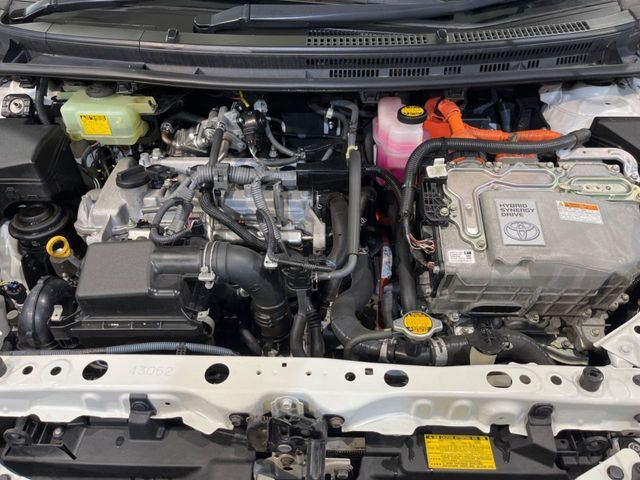 TOYOTA AQUA 2013 Image 31