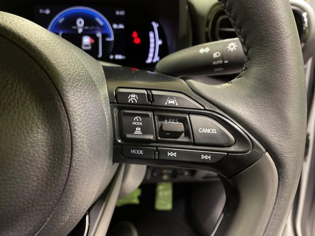 TOYOTA YARIS CROSS HYBRID 2025 Image 31