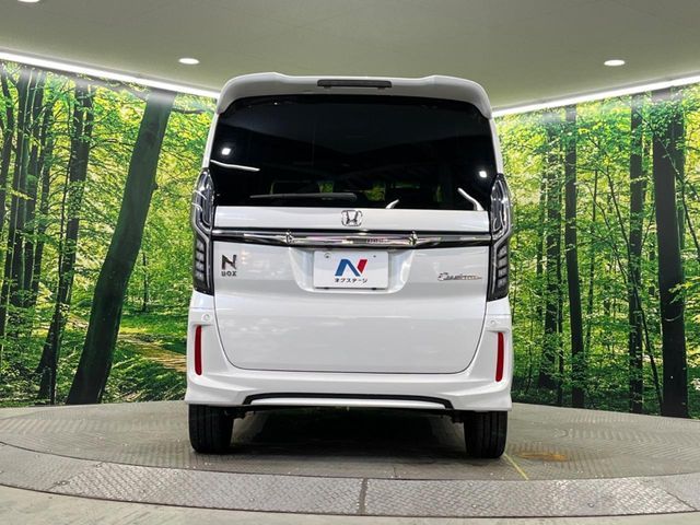 HONDA N BOX CUSTOM 2020 Image 31