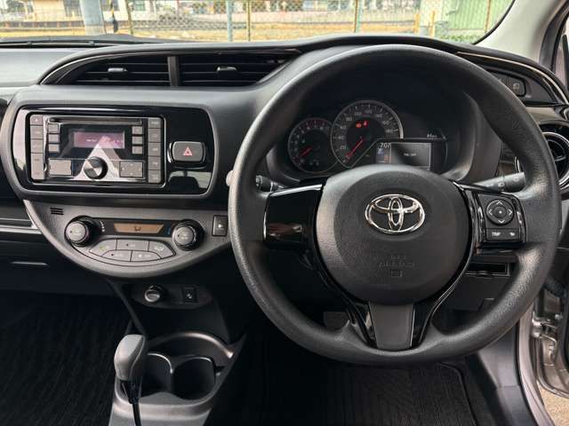 TOYOTA VITZ 2018 Image 31