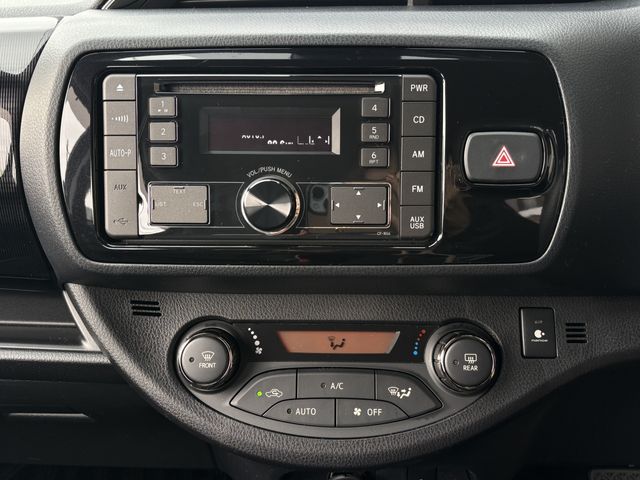 TOYOTA VITZ 2018 Image 31