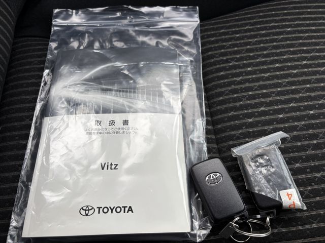 TOYOTA VITZ 2018 Image 31
