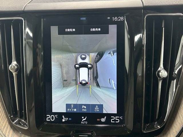 VOLVO XC60 2018 Image 31