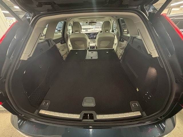 VOLVO XC60 2018 Image 31