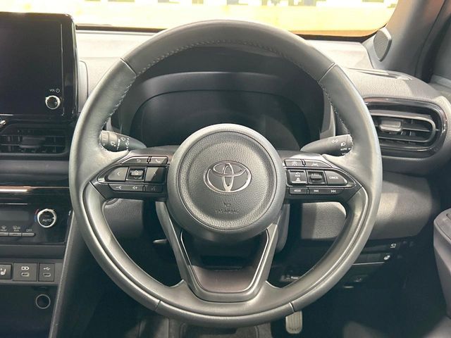 TOYOTA YARIS CROSS HYBRID 2025 Image 31