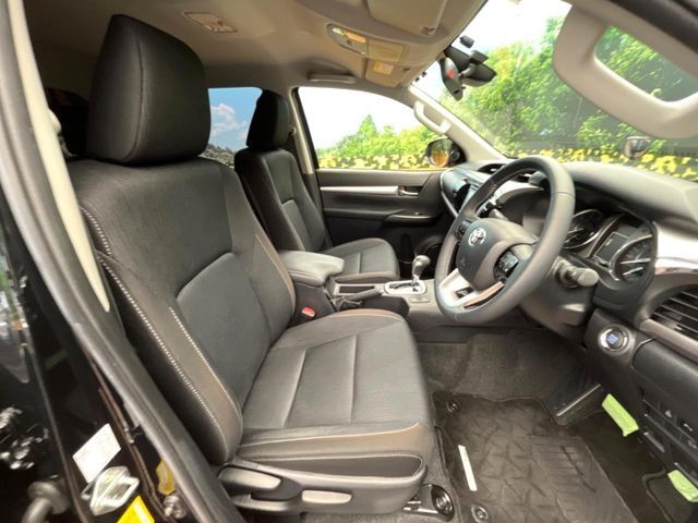 TOYOTA HILUX 4WD 2021 Image 31