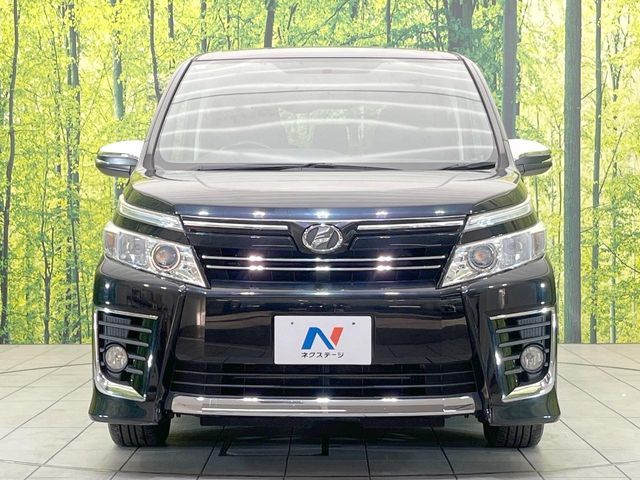 TOYOTA VOXY 2015 Image 31